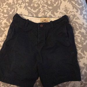 HOLLISTER NAVY SHORTS SIZE 31